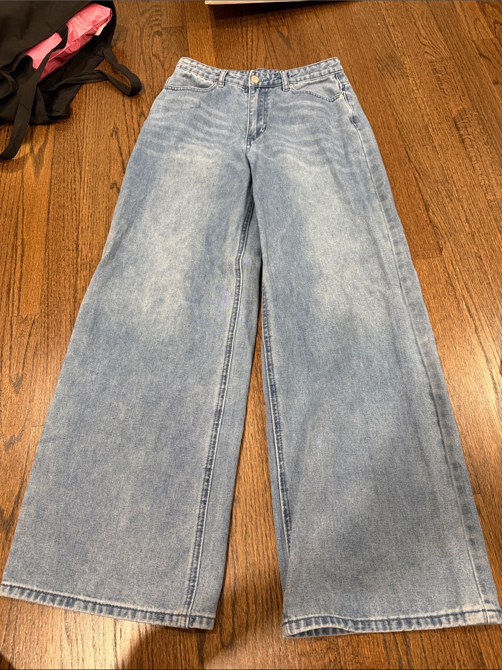 Light Wash Wide-Leg Women’s Jeans - High Rise Flare